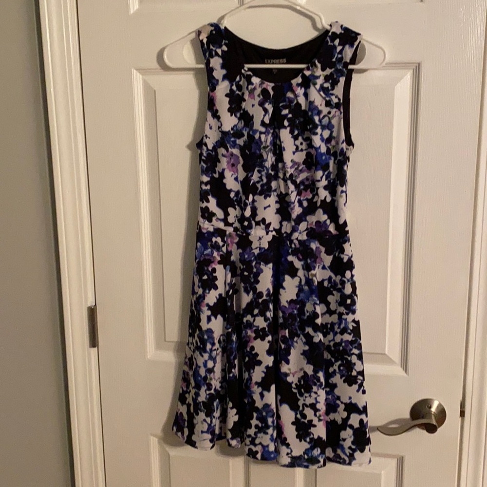 Express keyhole dress